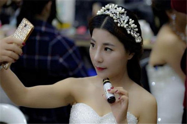 美杜莎雙眼皮是永久的嗎 美杜莎雙眼皮維持時間久嗎 美杜莎雙眼皮是永久的嗎 美杜莎雙眼皮維持時間久嗎