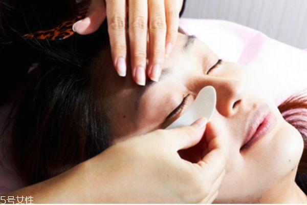 哪些人不適合嫁接睫毛 種植眼睫毛有損害 哪些人不適合嫁接睫毛 種植眼睫毛有損害