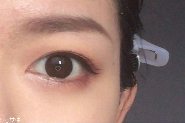 腫眼泡減肥能瘦下來(lái)嗎 減肥能減腫眼泡嗎