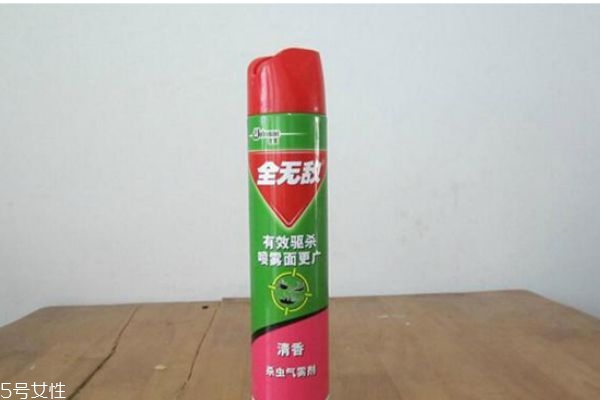 殺蟲劑噴完后多久才能進室內(nèi) 殺蟲劑的危害 殺蟲劑噴完后多久才能進室內(nèi) 殺蟲劑的危害