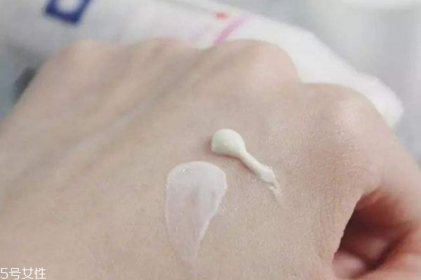 隔離和防曬有什么區(qū)別 隔離與防曬怎樣使用才對 隔離和防曬有什么區(qū)別 隔離與防曬怎樣使用才對