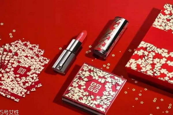 2019豬年限定彩妝產(chǎn)品哪款好 這些豬年限定款再不買(mǎi)就晚了