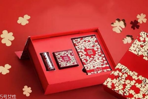 2019豬年限定彩妝產(chǎn)品哪款好 這些豬年限定款再不買(mǎi)就晚了