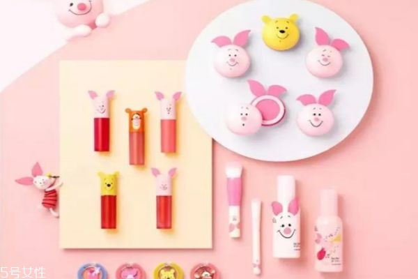 2019豬年限定彩妝產(chǎn)品哪款好 這些豬年限定款再不買(mǎi)就晚了