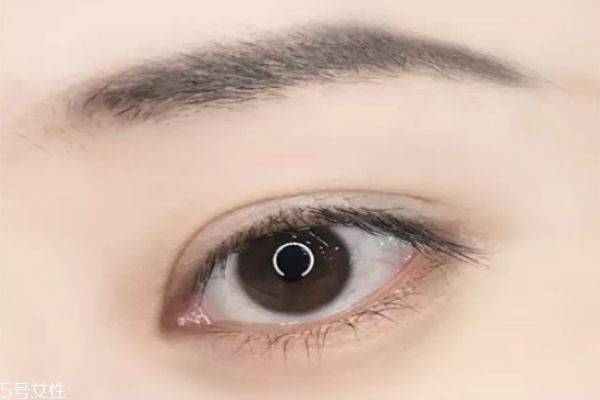 雙眼皮怎么畫眼影好看 雙眼皮畫眼影教程 雙眼皮怎么畫眼影好看 雙眼皮畫眼影教程