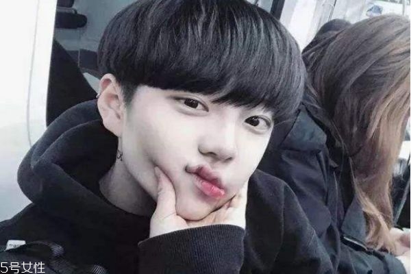 2019男生發(fā)型流行趨勢 2019男生最流行發(fā)型 2019男生發(fā)型流行趨勢 2019男生最流行發(fā)型