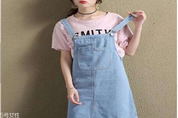 背帶褲的扣子怎么裝 背帶褲應該怎么搭配呢 背帶褲的扣子怎么裝 背帶褲應該怎么搭配呢