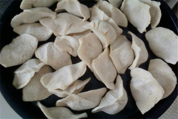 餃子皮沒(méi)用完能干什么 餃子皮的花樣吃法