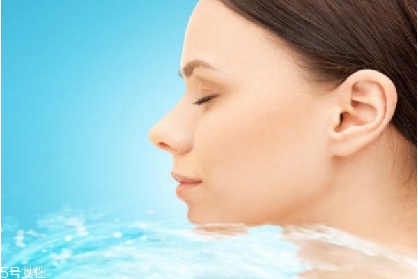 干皮痘痘肌適合用的護膚品 這幾款最適合 干皮痘痘肌適合用的護膚品 這幾款最適合