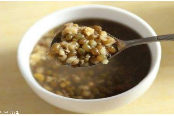 什么是綠豆呢 綠豆有什么營養(yǎng)價(jià)值呢