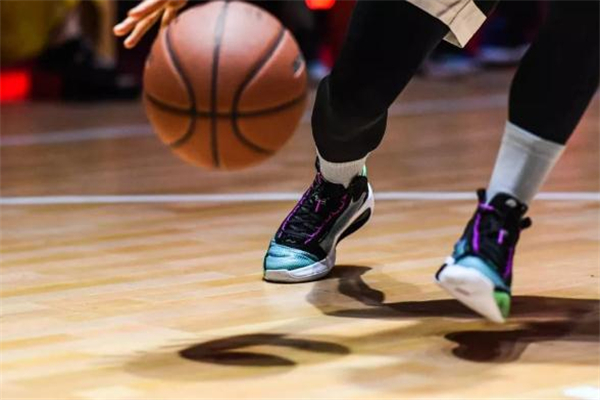 aj34實戰(zhàn)測評 aj34實戰(zhàn)怎么樣 aj34實戰(zhàn)測評 aj34實戰(zhàn)怎么樣