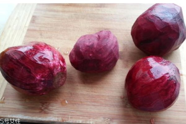 什么是紅菜頭呢 紅菜頭有什么營養(yǎng)價值呢 什么是紅菜頭呢 紅菜頭有什么營養(yǎng)價值呢