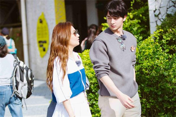 朋友變戀人好嗎 怎樣從朋友發(fā)展成情侶 朋友變戀人好嗎 怎樣從朋友發(fā)展成情侶