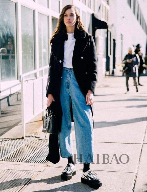 闊腿牛仔褲怎么搭配最好看 闊腿牛仔褲怎么搭配最好看