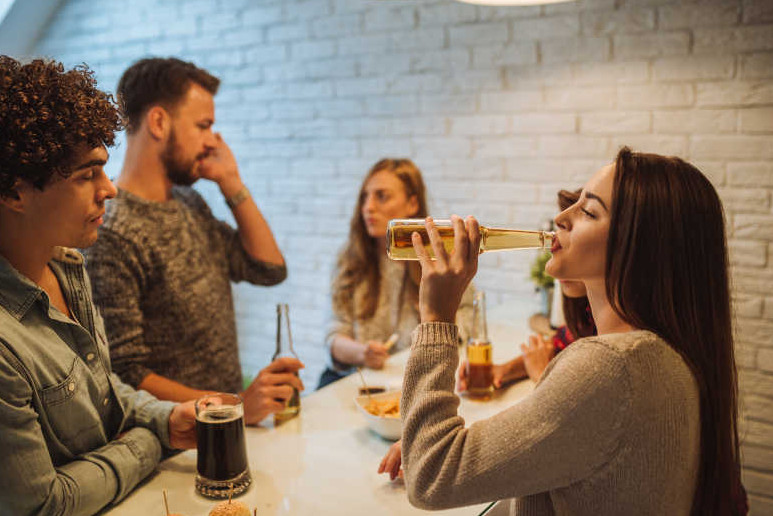 用什么東西解酒最快最有效的方法 用什么東西解酒最快最有效的方法