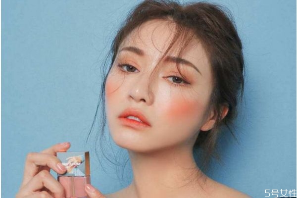 瘦臉針來月經(jīng)可以打嗎 打瘦臉針注意事項(xiàng) 瘦臉針來月經(jīng)可以打嗎 打瘦臉針注意事項(xiàng)