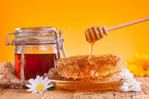 吃什么食物對(duì)胃好 對(duì)胃腸好的食物有哪些 吃什么食物對(duì)胃好 對(duì)胃腸好的食物有哪些