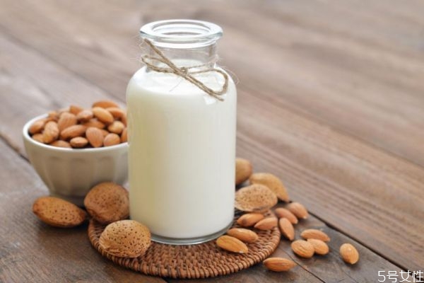 吃什么食物對(duì)胃好 對(duì)胃腸好的食物有哪些 吃什么食物對(duì)胃好 對(duì)胃腸好的食物有哪些