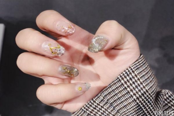 怎么做美甲不會掉 自己做美甲要注意什么 怎么做美甲不會掉 自己做美甲要注意什么