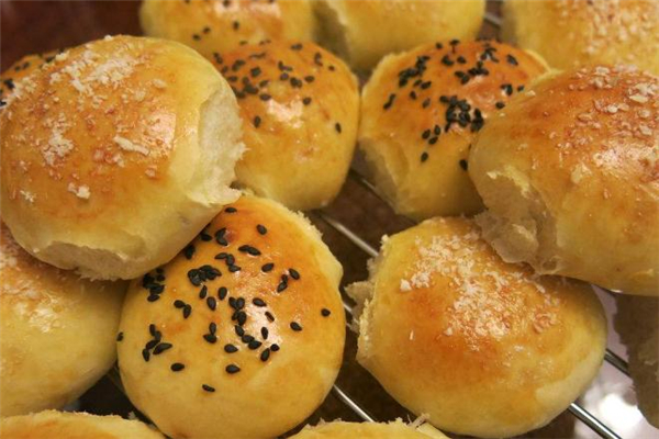 面包沒有烤熟怎么辦 面包沒有烤熟可以繼續(xù)烤嗎 面包沒有烤熟怎么辦 面包沒有烤熟可以繼續(xù)烤嗎