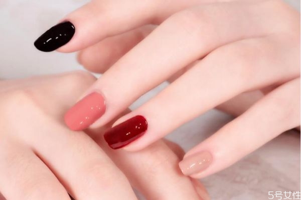 芭比膠美甲對(duì)指甲有害嗎 芭比膠美甲保養(yǎng)方法 芭比膠美甲對(duì)指甲有害嗎 芭比膠美甲保養(yǎng)方法