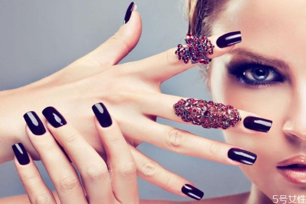 芭比膠美甲對(duì)指甲有害嗎 芭比膠美甲保養(yǎng)方法 芭比膠美甲對(duì)指甲有害嗎 芭比膠美甲保養(yǎng)方法