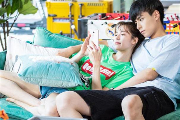 網戀怎么哄女友開心 網戀怎么給女朋友驚喜 網戀怎么哄女友開心 網戀怎么給女朋友驚喜