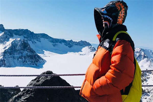 北面羽絨服怎么看真假 北面羽絨服真假鑒別 北面羽絨服怎么看真假 北面羽絨服真假鑒別