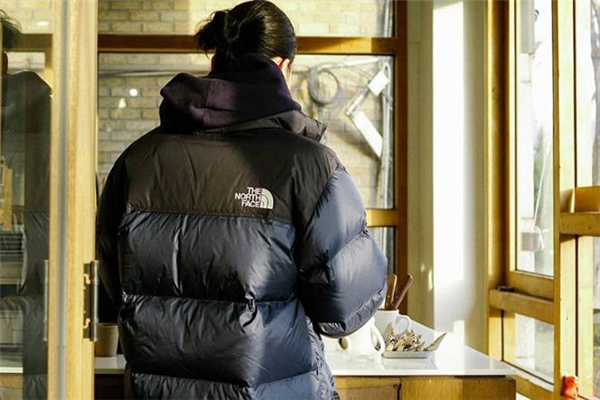 北面羽絨服怎么看真假 北面羽絨服真假鑒別 北面羽絨服怎么看真假 北面羽絨服真假鑒別