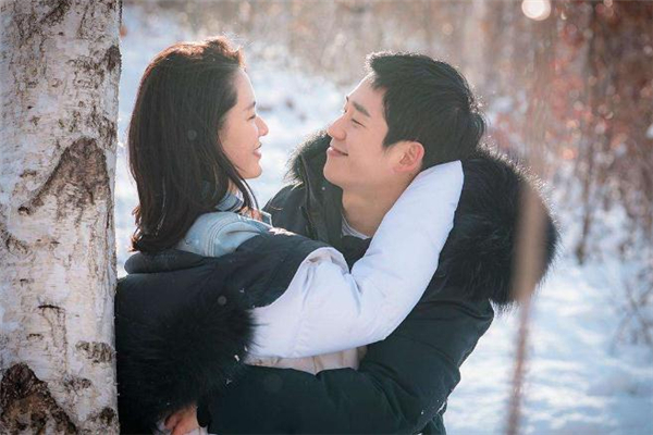 相親對(duì)象送禮物該收嗎 相親對(duì)象送禮物要回禮嗎 相親對(duì)象送禮物該收嗎 相親對(duì)象送禮物要回禮嗎