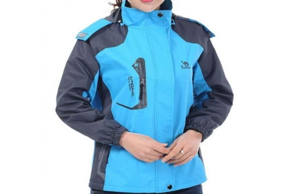 沖鋒衣應(yīng)該什么時候穿呢 為什么沖鋒衣都很薄呢 沖鋒衣應(yīng)該什么時候穿呢 為什么沖鋒衣都很薄呢