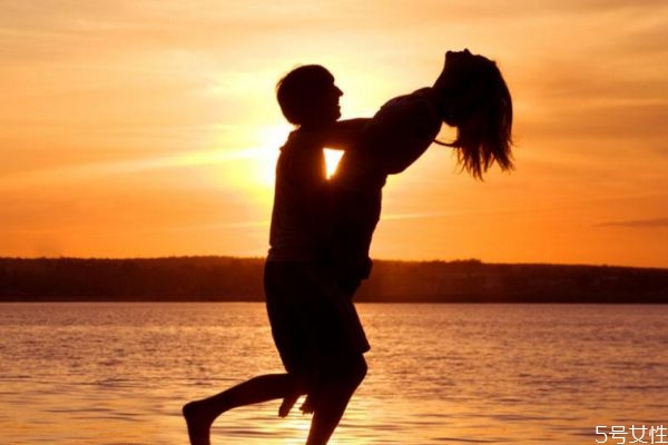 初戀是一種什么樣感覺(jué)呢 初戀的味道是怎么樣的呢