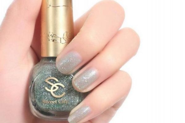 過期的指甲油可以嗎 過期的指甲油有什么危害呢 過期的指甲油可以嗎 過期的指甲油有什么危害呢