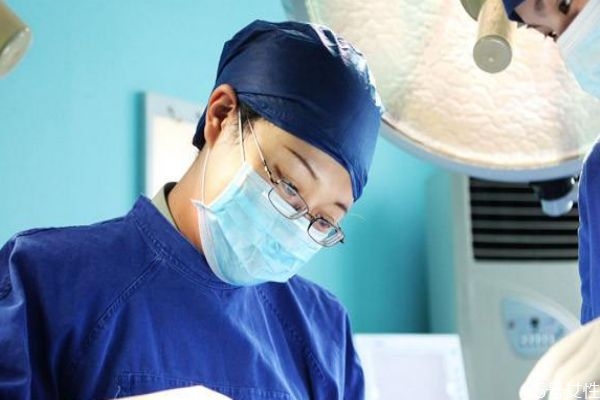 狐臭手術(shù)幾天可以痊愈 狐臭手術(shù)恢復時間的影響因素