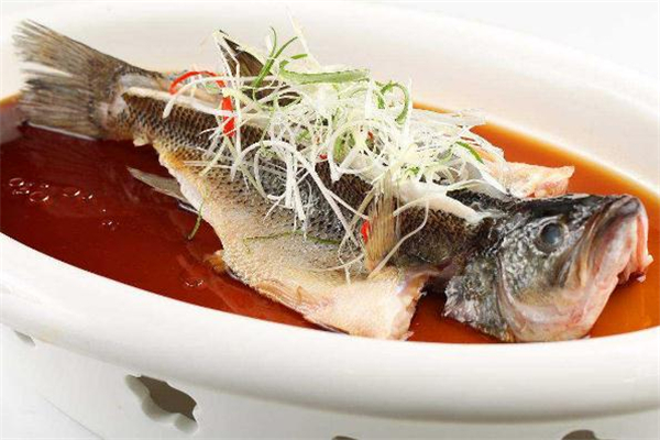 清蒸鱸魚(yú)湯汁如何調(diào)制 蒸鱸魚(yú)的湯要倒掉嗎