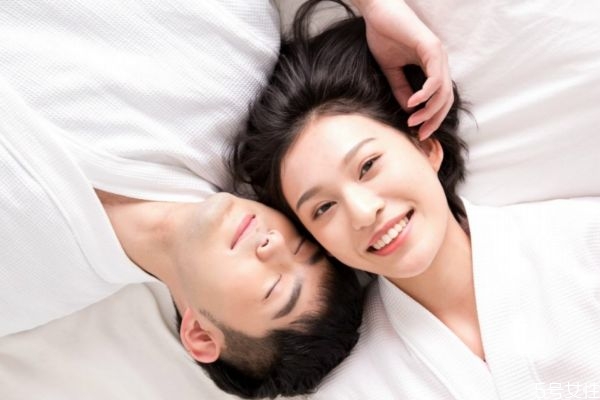 談戀愛(ài)一定要發(fā)朋友圈嗎