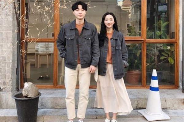 怎么和喜歡的人肢體接觸 怎么和女生進(jìn)行肢體接觸 怎么和喜歡的人肢體接觸 怎么和女生進(jìn)行肢體接觸