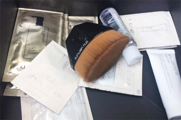 植村秀粉底刷第一次用需要清洗嗎 植村秀粉底刷要打濕嗎 植村秀粉底刷第一次用需要清洗嗎 植村秀粉底刷要打濕嗎