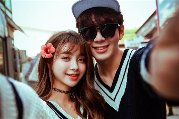 異地戀和網戀哪個更難熬 異地戀和網戀的區(qū)別 異地戀和網戀哪個更難熬 異地戀和網戀的區(qū)別