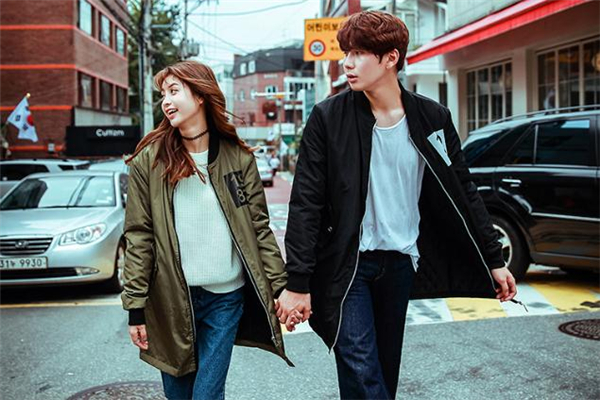 感情中懂和愛(ài)哪個(gè)更重要 愛(ài)你和懂你哪個(gè)更重要 感情中懂和愛(ài)哪個(gè)更重要 愛(ài)你和懂你哪個(gè)更重要