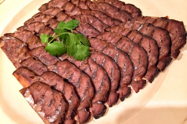 牛肉怎么鹵肉質更細膩 吃醬牛肉有什么好處