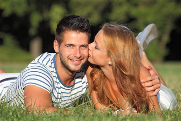 男朋友占有欲強是愛嗎 男朋友占有欲強是什么體驗 男朋友占有欲強是愛嗎 男朋友占有欲強是什么體驗