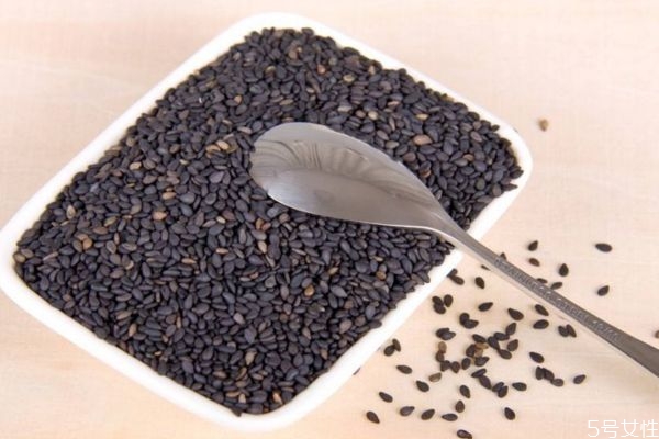 吃黑芝麻對頭發(fā)有好處嗎 黑芝麻的主要成分是什么 吃黑芝麻對頭發(fā)有好處嗎 黑芝麻的主要成分是什么