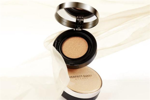 完美日記氣墊真假辨認 完美日記氣墊和稚優(yōu)泉哪個好 完美日記氣墊真假辨認 完美日記氣墊和稚優(yōu)泉哪個好