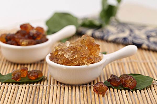 桃膠怎么煮粥不會化 桃膠是怎么長出來的 桃膠怎么煮粥不會化 桃膠是怎么長出來的