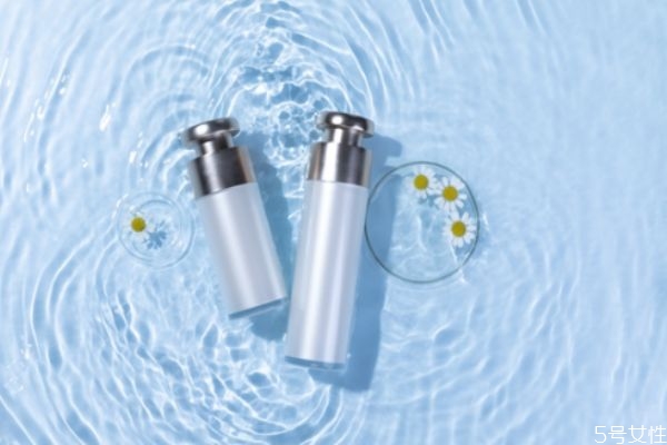 潤膚露是油包水乳狀液嗎 潤膚露的保質期一般有多長 潤膚露是油包水乳狀液嗎 潤膚露的保質期一般有多長