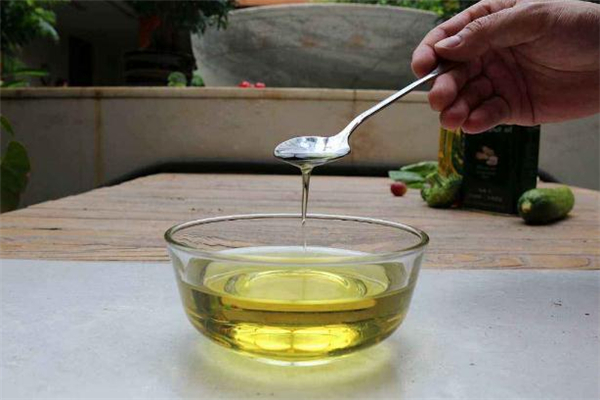 花生油起沫怎么消除 花生油起沫是怎么回事 花生油起沫怎么消除 花生油起沫是怎么回事