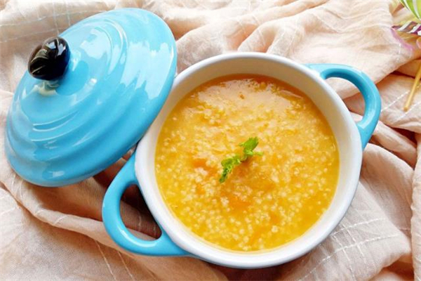 南瓜粥用大米還是小米熬 南瓜和什么一起熬粥最好 南瓜粥用大米還是小米熬 南瓜和什么一起熬粥最好