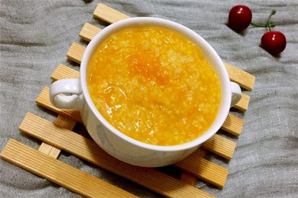 南瓜粥用大米還是小米熬 南瓜和什么一起熬粥最好 南瓜粥用大米還是小米熬 南瓜和什么一起熬粥最好