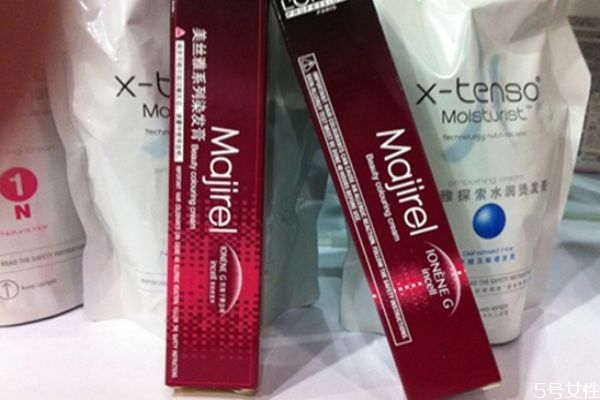 歐萊雅染發(fā)哪個顏色好看 使用歐萊雅染發(fā)劑的注意事項 歐萊雅染發(fā)哪個顏色好看 使用歐萊雅染發(fā)劑的注意事項